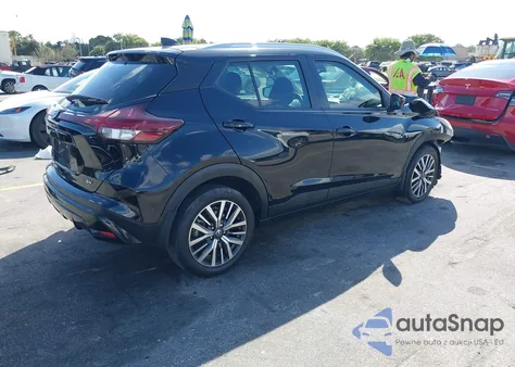 2021 Nissan Kicks Sv Xtronic Cvt z USA, uszkodzony, nr VIN 3N1CP5CV3ML513090